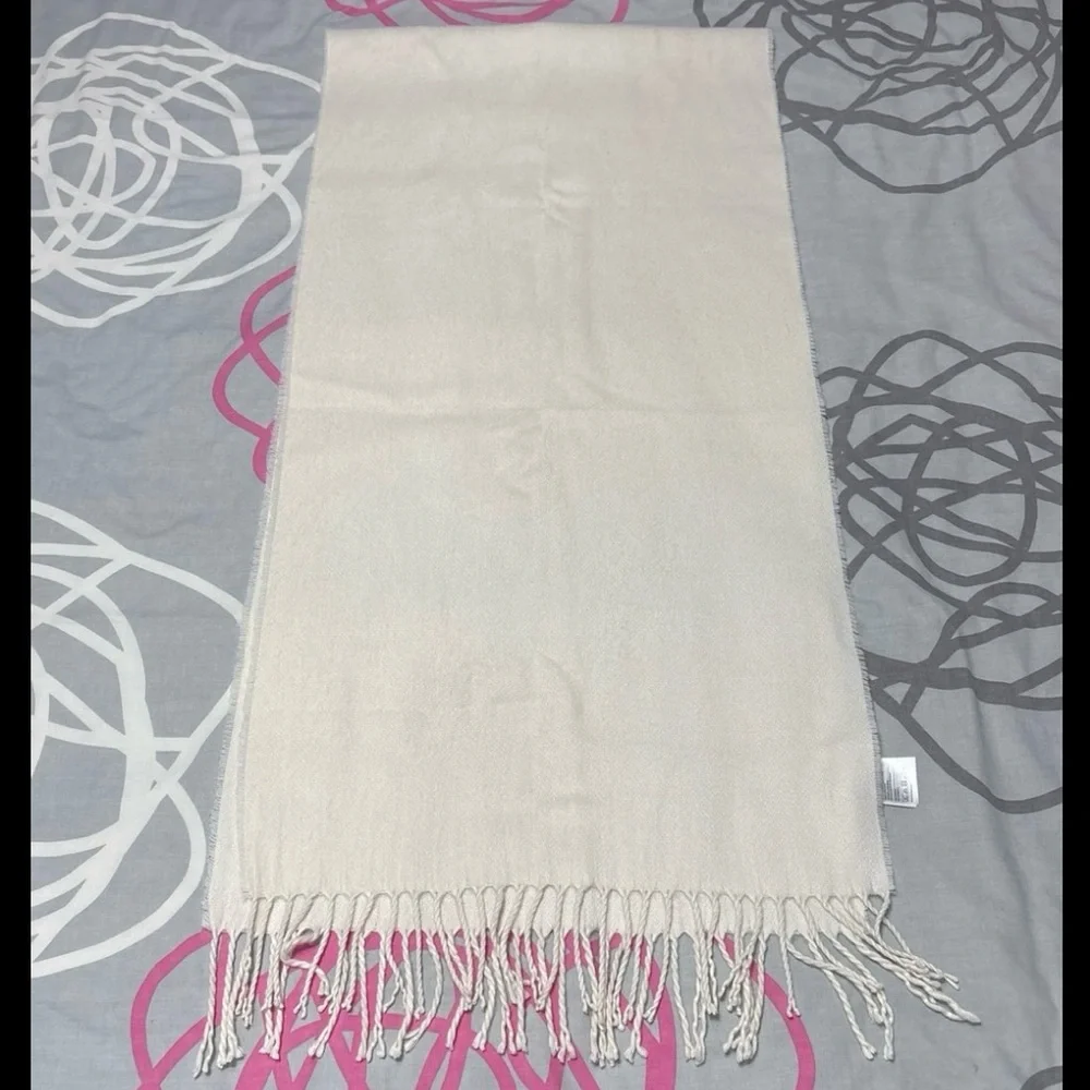 H&M Cream Fringe Scarf